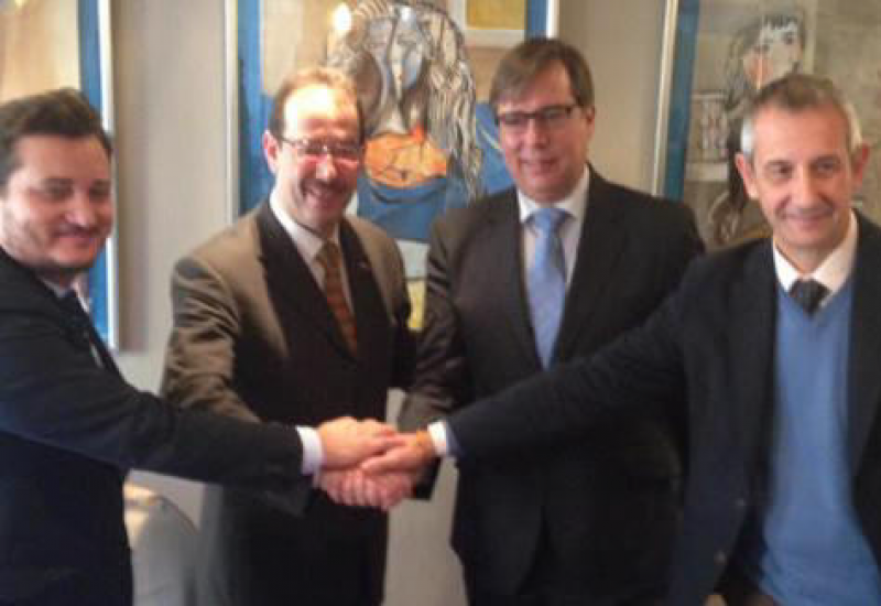 corinto-firma-convenio-con-AEHCOS4